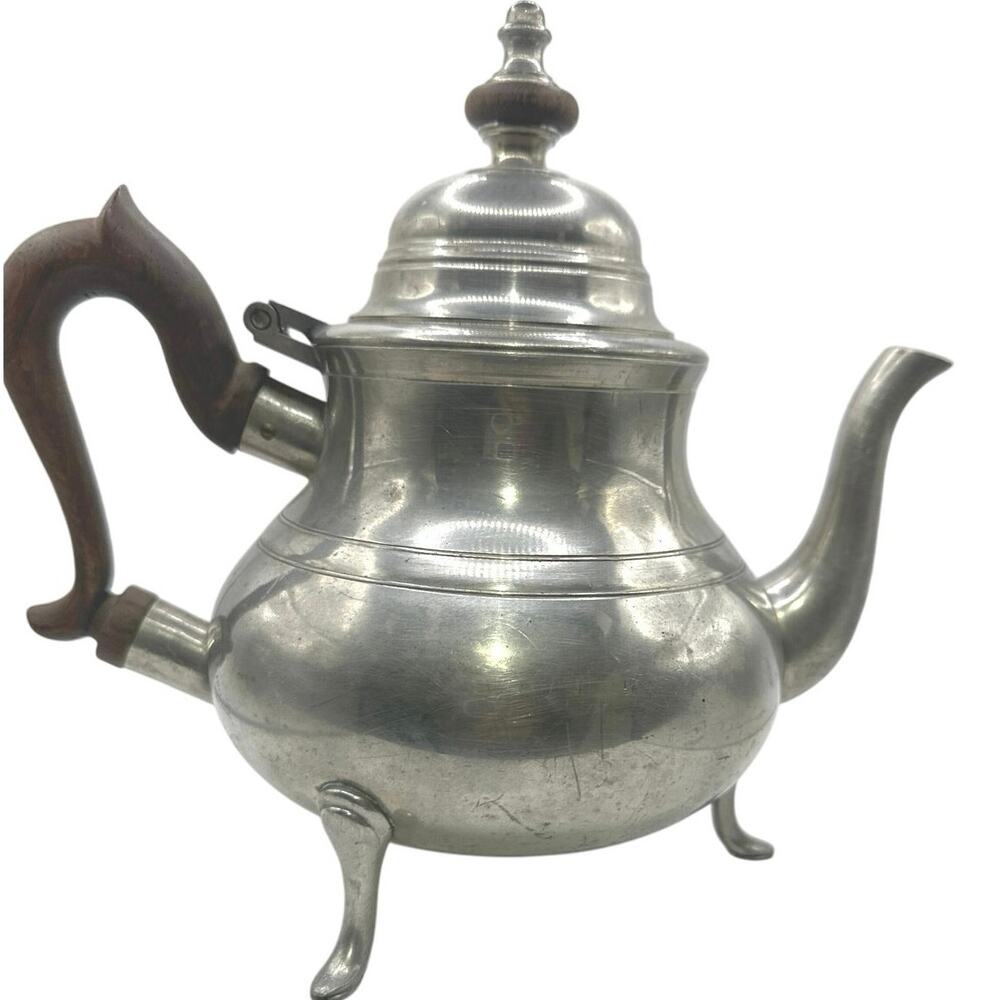 Vintage Kirk Stieff Williamsburg Pewter Coffee Tea Pot w/Rose Wood Handle CH80-7